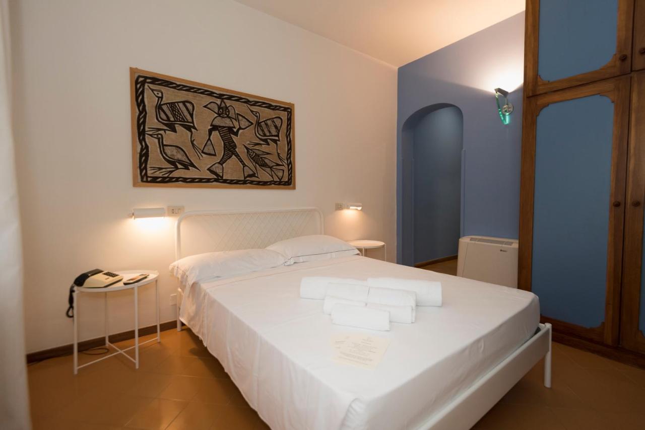 Mami Sabaudia Hotel Ngoại thất bức ảnh