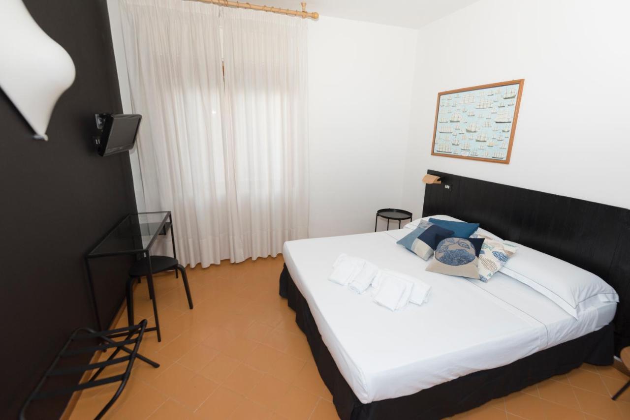 Mami Sabaudia Hotel Ngoại thất bức ảnh