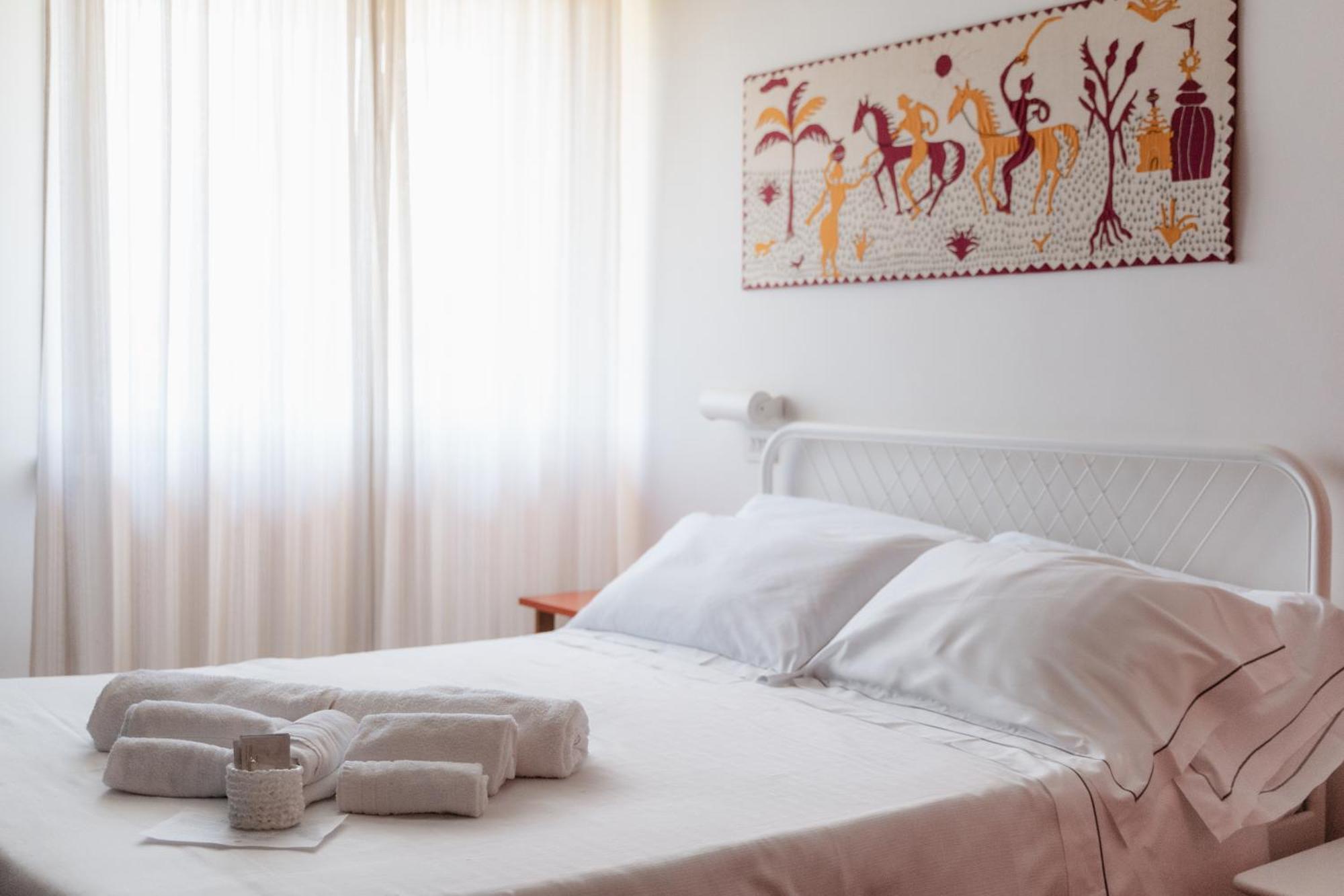 Mami Sabaudia Hotel Ngoại thất bức ảnh